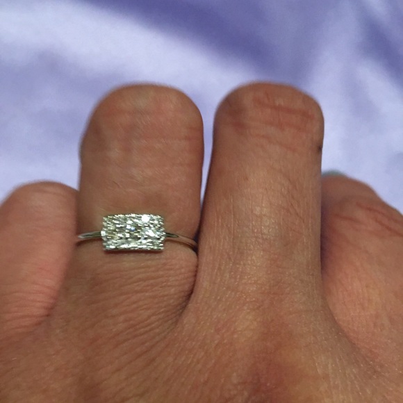 🆕 18K White Gold Pave Diamond Bar Ring size 6 - Picture 6 of 7